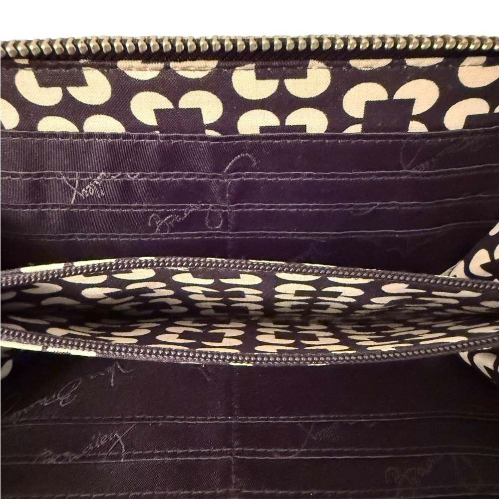 Vera Bradley Black Leather Zip Wallet with Logo Plaque - Picture 7 of 9
